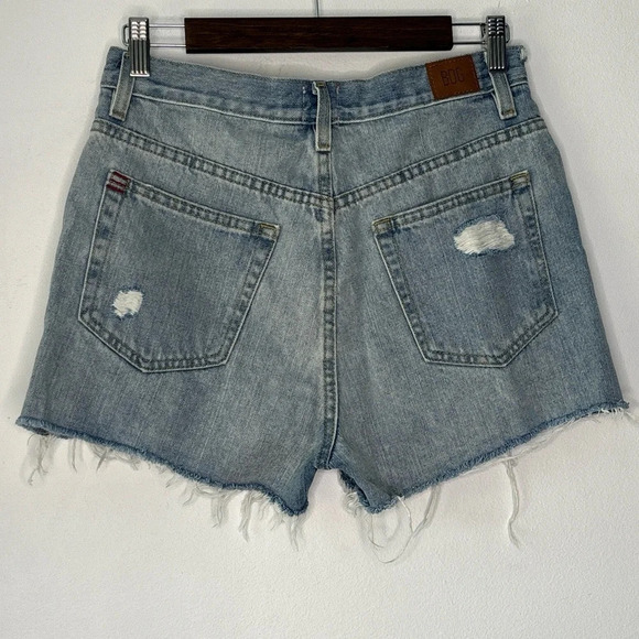 BDG Girlfriend High Rise Distressed Denim Shorts Size 28 - Picture 7 of 8